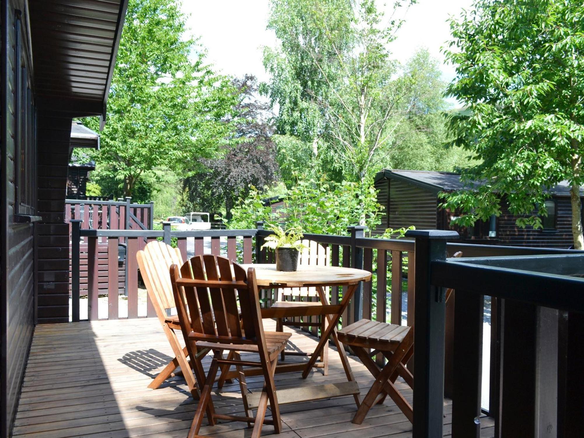 Fern Lodge- Burnside Park Keswick  Exterior photo